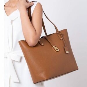(35T&GKRT3L) Michael Kors‎ Karson Large Carryall Tote Saddle Luggage Leather